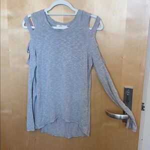 Long Sleeve top with shredded sleeves